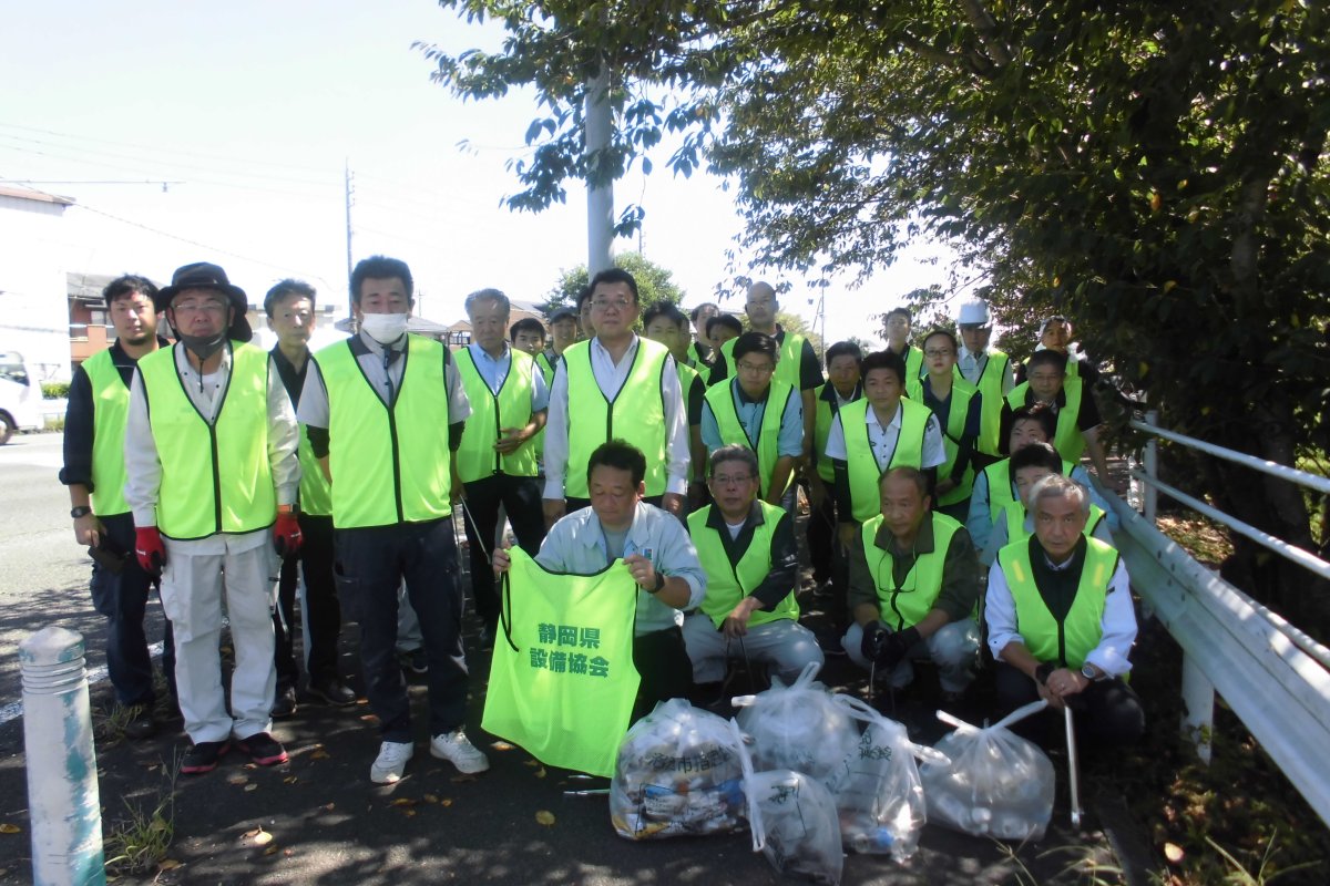 第3回　国道1号沼津バイパス清掃活動（東町交差点周辺）